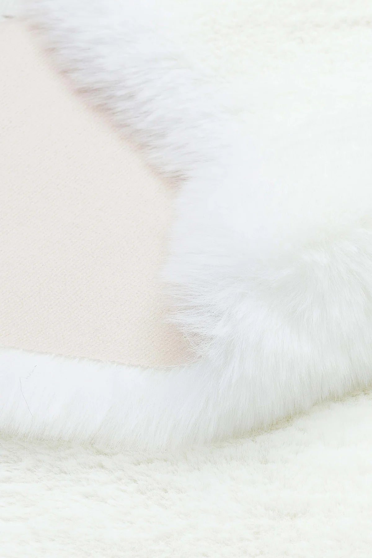 Tavşan 01 Beyaz Puffy Halı