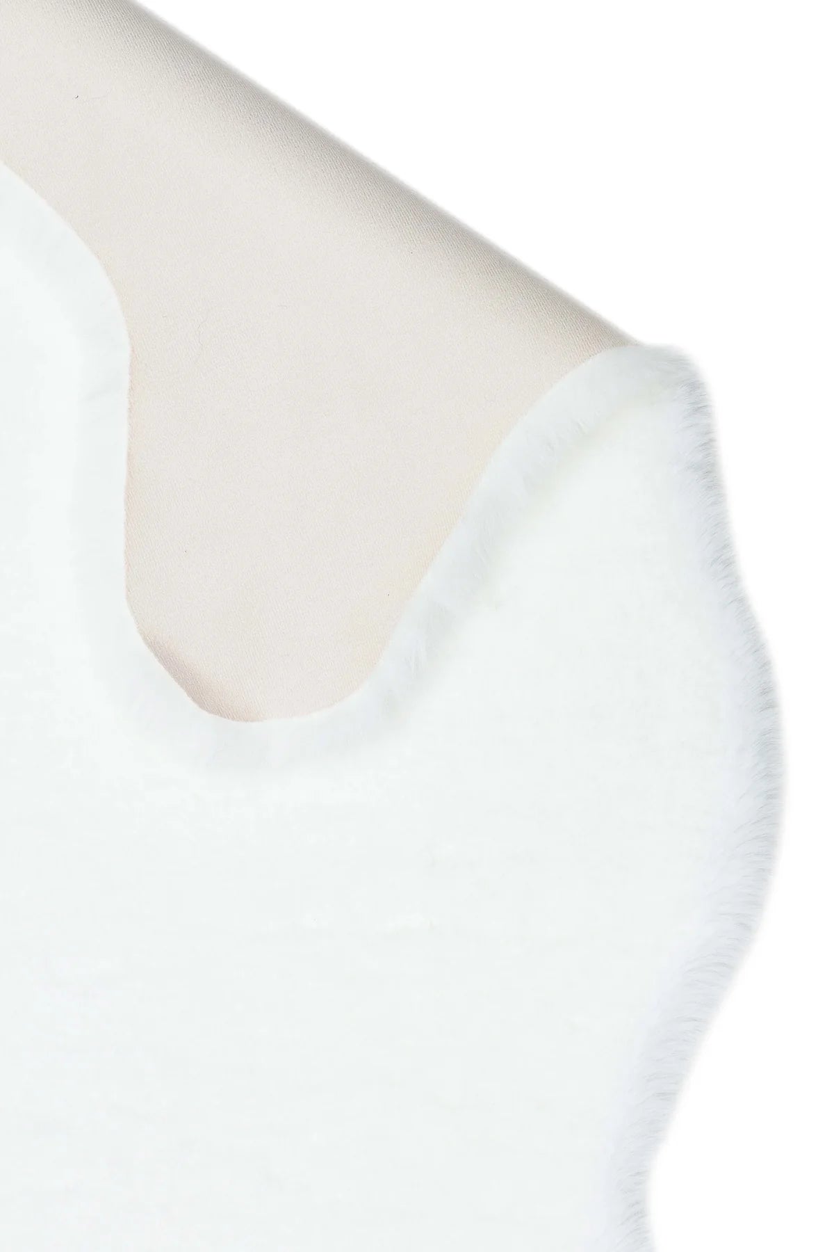 Tavşan 01 Beyaz Puffy Halı
